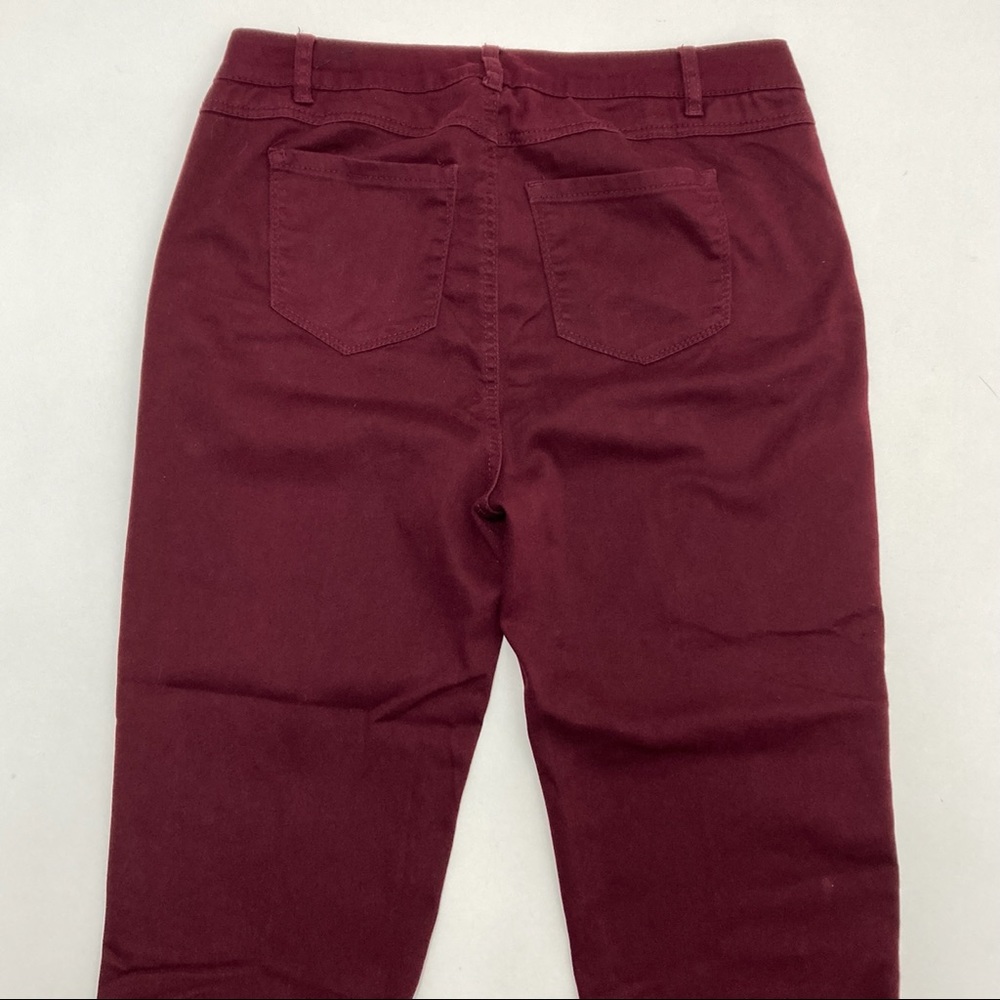 Avenue Denim Straight Leg Maroon Pants Size 18P - Picture 2 of 9